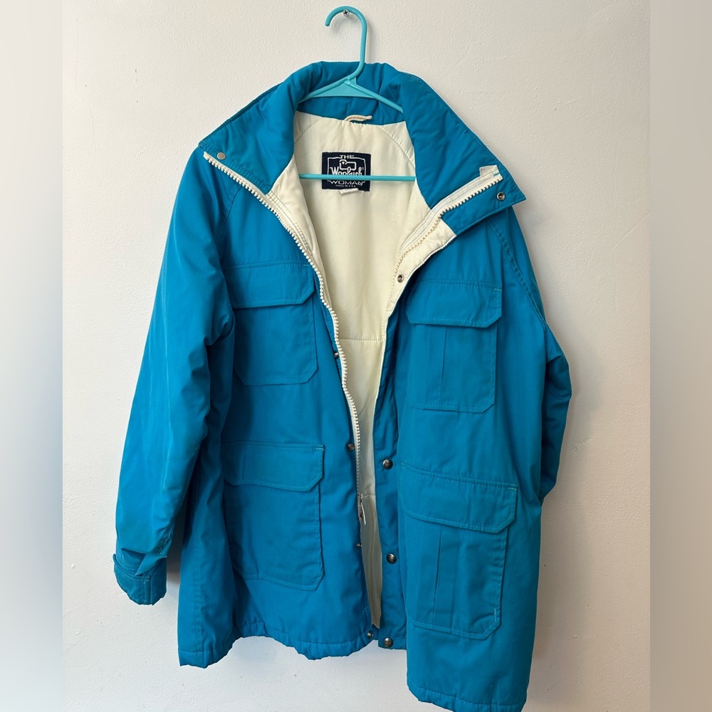 Vintage Womans Woolrich turquoise coat.